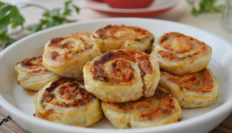 butter chicken pinwheels,pinwheels recipe,snacks recipe,chicken recipe,party snacks recipe,non veg recipe