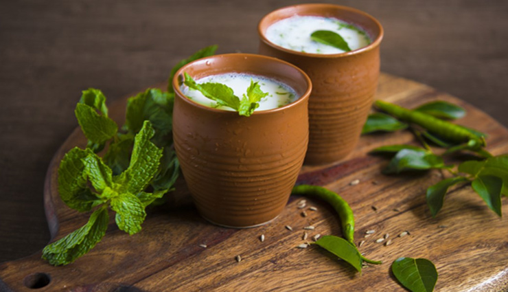 heat strokes,buttermilk,cold bath,moong juice,tamarind juice,onion juice,coriander water,sandalwood paste,apple cider vinegar,plums,home remedies,home remedies for heat stroke,Health tips,summer health tips,fitness tips