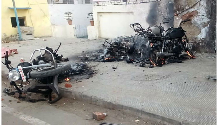 caa,nrc,violent protest,up,lucknow,meerut,aligarh,prayagraj,bareilly,muzaffarnagar,sambhal,internet ban,cm yogi government,news,news in hindi