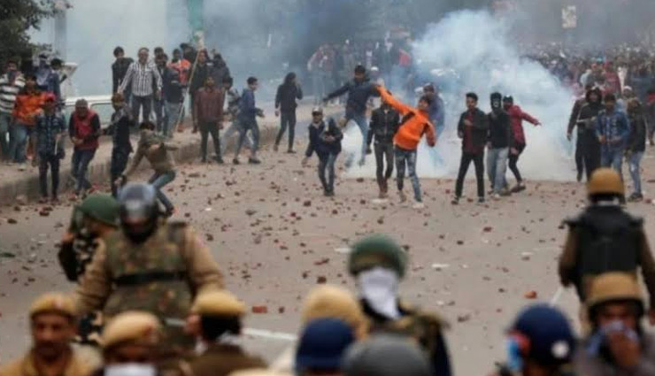  CAA के खिलाफ प्रदर्शन और  ठंड   के चलते  आज उत्तर प्रदेश के कई जिलों में बंद रहेंगे स्कूल