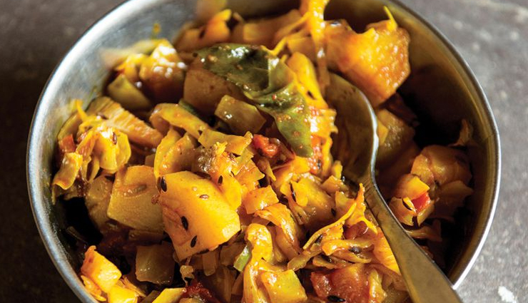 cabbage potato curry,cabbage curry,hunger struck,food,easy recipes,indian curries,cabbage potato curry recipe,cabbage potato curry recipe at home