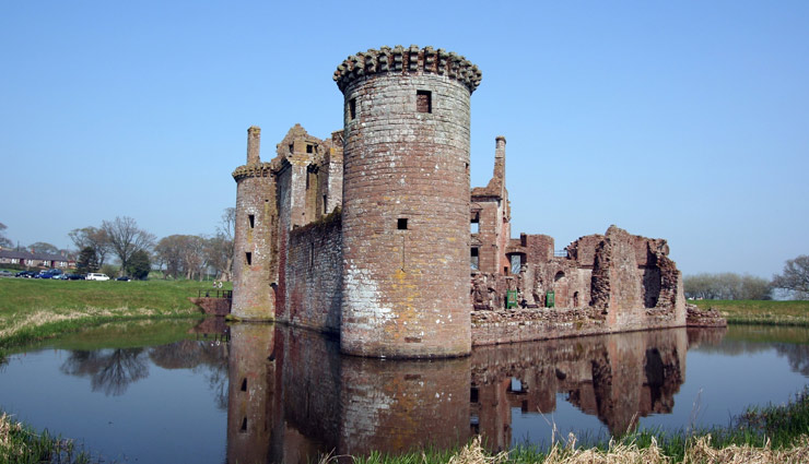 charles sieger home,florida,bodiam castle,england,caerlaverock castle,united kingdom,angkor wat,cambodia,muiderslot castle,netherlands,beautiful moats,moats in the world