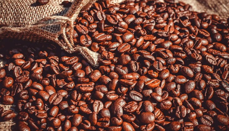 dark circles,dark circles under eyes,natural ways to treat dark circles,tips to get rid of dark circles,skin care,beauty,beauty tips