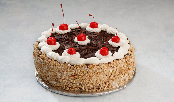 creamy and delicious eggless black forest cake,food,easy recipe