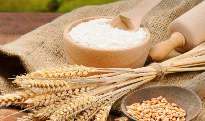 creamy and delicious eggless black forest cake,food,easy recipe