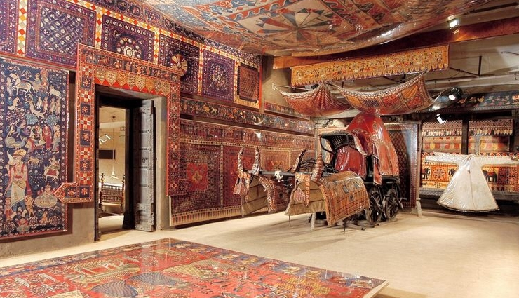 engaging experiences,ahmedabad,unesco urban heritage site,sabarmati river,ancient mosques,intricately crafted temples,outstanding museums,gujarati cuisine,sabarmati ashram,kankaria lakefront,akshardham temple,vintage car museum,jama masjid,bhadra fort,calico museum,law garden’s night market,manek chowk,gujarat science city ahmedabad,sunset drive-in cinema,indian independence,gandhigiri,spiritual principles,indo-islamic architecture,archaeological survey of india (asi),textile heritage,nighttime shopping,scientific curiosity,open-air screen,cultural festival,romantic stroll,light and sound show,drive-in cinema,museum replete with mementos and photographs,pink sandstone,vintage and classic cars,spiritual enthusiasts,world-class collections,cultural music performances,nighttime screenings,cultural ambiance