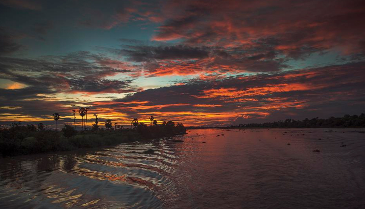 siem reap,phnom penh,battambang,kampot,koh rong & koh rong samloem,koh ta kiev,kratie,prasat preah vihear,tonle sap lake,cambodia,places to visit in cambodia