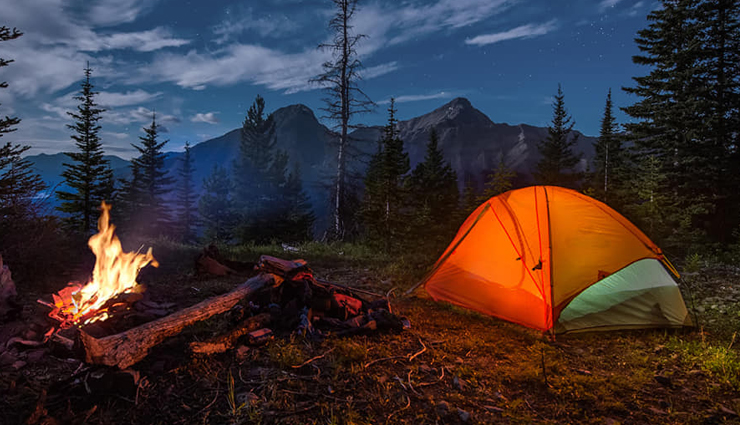 कैम्पिंग के लिए कर रहे है किसी खास जगह की तलाश, ये 8 लोकेशन देगी आपको आनंद camping sites in india,best camping destinations,outdoor camping experiences,camping in nature,top camping spots,camping adventures,camping in india,camping enthusiasts,camping sites for nature lovers,camping vacations in india