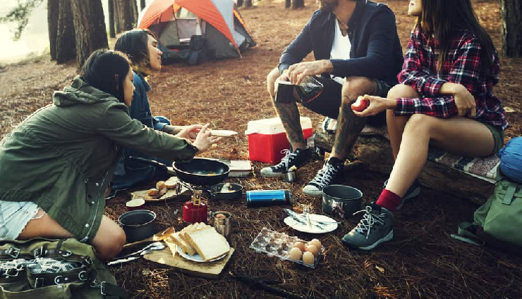 fun with friends,friendship activities,quality time with friends,social bonding activities,friend gathering ideas,group activities,friends night out ideas,socializing with friends,friendship experiences,shared experiences with friends,friendship bonding activities,friend group activities,fun things to do with friends,friendship adventures,group outing ideas,friendship memories,friend hangout ideas,friend bonding experiences,friend get-together ideas,friendship fun moments