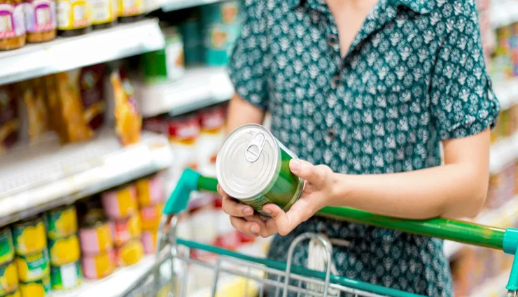 dark-coloured soda,avocados and bananas,canned foods,whole wheat bread and brown rice,packaged,instant and premade meals,diary,oranges and orange juice,processed meats,pickles,olives and relish,tomatoes,food harmful for kidney,kidney tips,Health tips,fitness tips