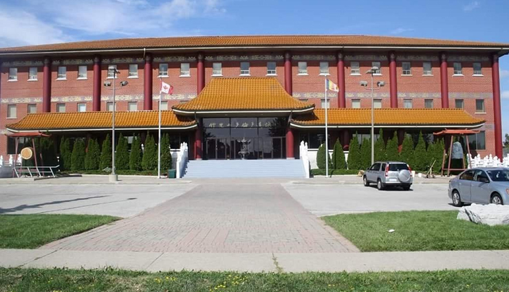 canada,temples in canada,baps shri swami narayan mandir,buddhist temple,international buddhist society,shri vitthal mandir,devi mandir,sharon temple,hare krishna temple,fo guang shan temple