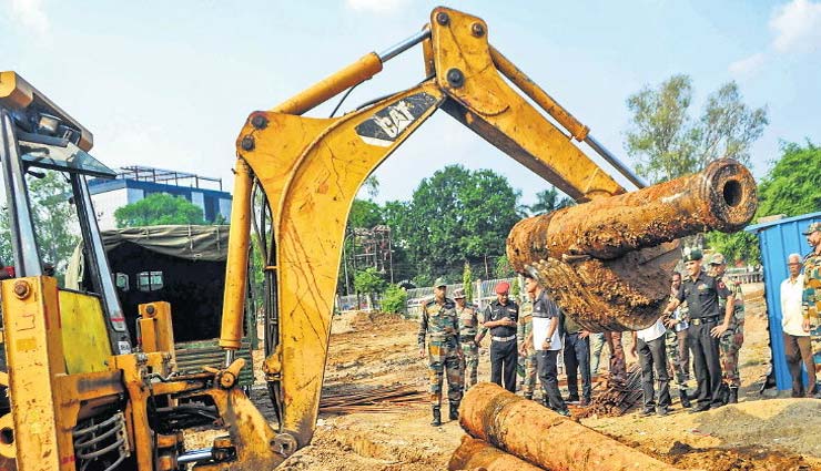 पार्क की खुदाई में मिली 200 साल से ज्यादा पुरानी 9 फुट 6 इंच लंबी 4 तोपें,  अंग्रेजों ने किया था इसका इस्तेमाल