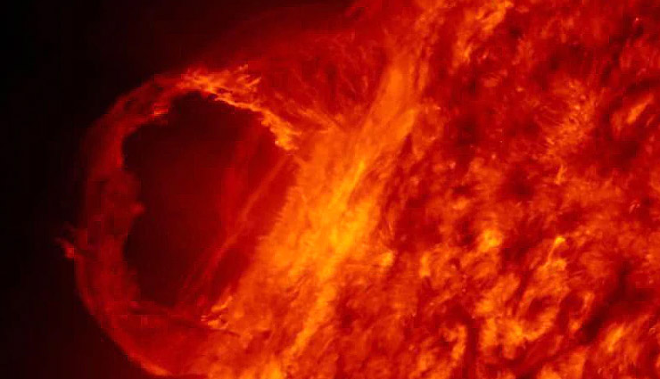 सूरज पर बनी 20,000 KM गहरी, 2 लाख KM लंबी 'आग की घाटी',  धरती की फेंक रही गर्म सौर लपटें 