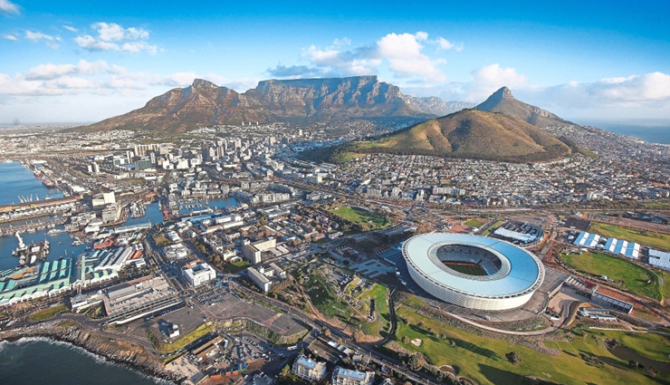 capes wines at a vineyard estate,capes marine and wildlife,cape town,things to do in cape town