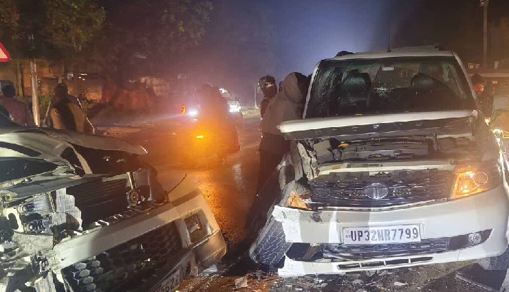 महाशिवरात्रि के मौके पर यूपी के प्रतापगढ़ में बड़ा सड़क हादसा, 4 श्रद्धालुओं की मौत, 5 घायल