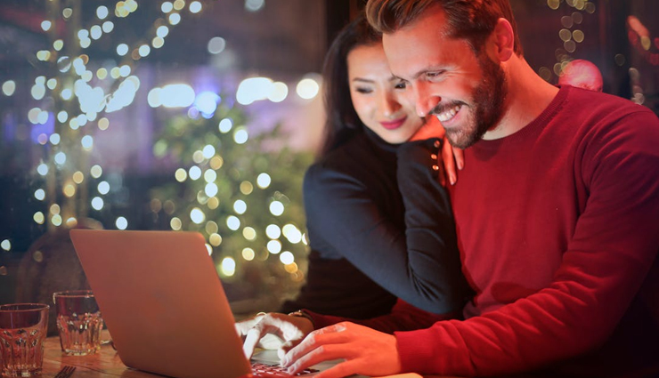 career decisions in relationships,making career choices as a couple,balancing career and relationship,career planning with your partner,how to make career decisions together,relationship and career growth,supporting your partners career,career advice for couples,making job decisions in a relationship,couples and career goals,work-life balance in relationships,discussing career plans with partner,relationship advice for career planning,successful couples and career choices,how to align career goals in a relationship