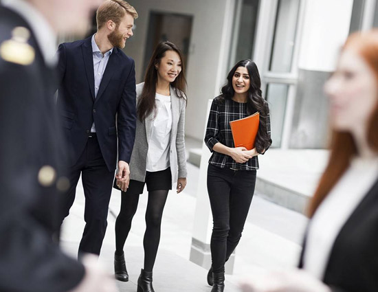 अपने जीवन में सफलता के लिए राशि के अनुसार चुनें अपना करियर