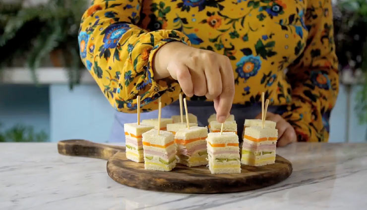 carrot and cucumber mini sandwich bites,tea time snacks,bread recipe,sandwich recipe,snacks recipe