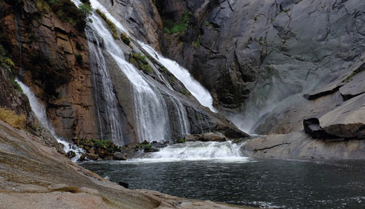 spain breathtaking waterfalls,discovering majestic waterfalls in spain,exploring spain stunning cascades,unveiling the beauty of spanish waterfalls,best waterfalls to visit in spain,spain most impressive waterfall destinations,captivating spanish waterfall wonders,a guide to remarkable waterfalls in spain,experiencing the magic of spain waterfalls,must-see waterfalls in beautiful spain