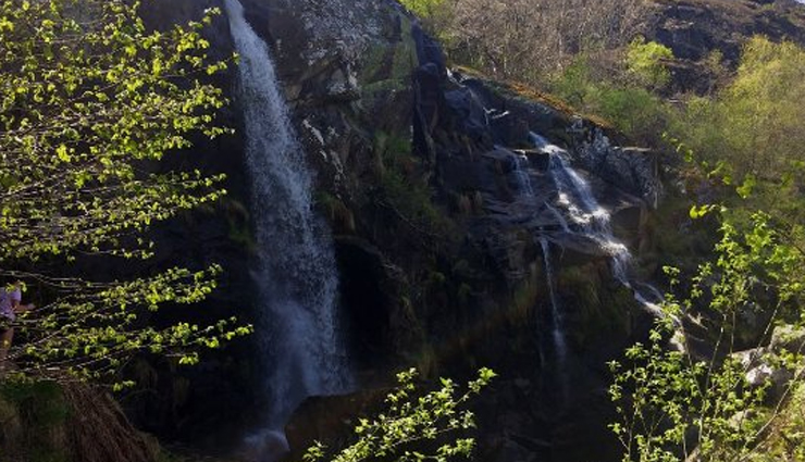 spain breathtaking waterfalls,discovering majestic waterfalls in spain,exploring spain stunning cascades,unveiling the beauty of spanish waterfalls,best waterfalls to visit in spain,spain most impressive waterfall destinations,captivating spanish waterfall wonders,a guide to remarkable waterfalls in spain,experiencing the magic of spain waterfalls,must-see waterfalls in beautiful spain