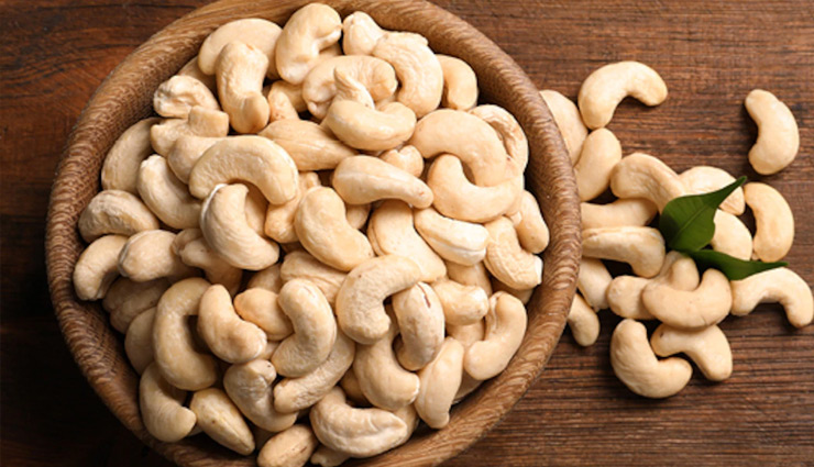 सेहत के लिए जरूरी हैं सूखे मेवे, जानिये 7 स्वास्थ्यवर्धक मेवे और उन्हें खाने का सही तरीका dry fruits health benefits,nutritional value of dry fruits,benefits of eating dry fruits,dry fruits for a healthy diet,healthiest dry fruits,dry fruits and their advantages,dried fruits for overall health,benefits of including dry fruits in the diet,dry fruits for weight management,dry fruits and their role in wellness