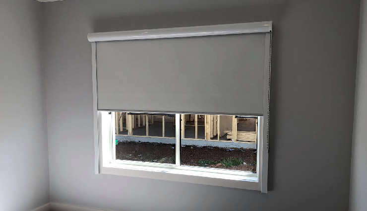 cassette roller blinds,roller blinds advantages,window dressings benefits,interior design solutions,light control blinds,privacy window shades,energy-efficient window coverings,insulating roller blinds,easy maintenance blinds,durable window treatments,noise reduction shades,safety features blinds,child and pet-friendly blinds,versatile window shades,custom window coverings,skylight blinds,streamlined installation blinds,hassle-free setup shades,functional window treatments,aesthetic window solutions