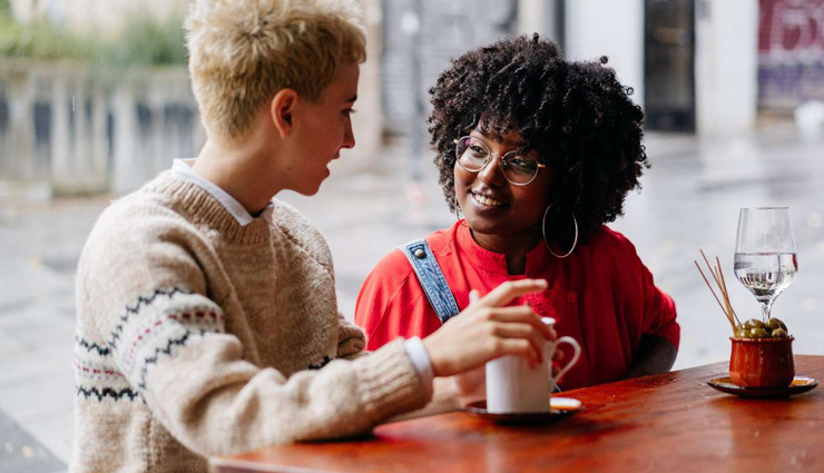 casual relationships pros and cons,benefits of casual dating,emotional impact of casual relationships,relationship attachment issues,casual dating expectations,no strings attached dating,dating without commitment,signs of casual dating,navigating casual relationships,emotional emptiness in casual dating