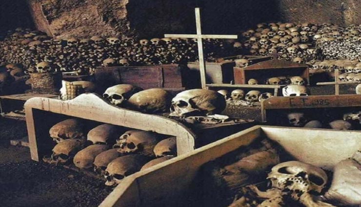 यहां रखी हैं 60 लाख मुर्दों की हड्डियां, कहा जाता हैं 'कब्रों का तहखाना'