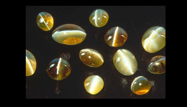 different gemstones,ruby gemstone,manik,pearl gemstone,moti,red coral gemstone,moonga,emerald gemstone,panna,yellow sapphire gemstone,pukhraj,blue sapphire gemstone,neelam,diamond stone,hessonite gemstone,gomed,cats eye stone,astrology about gemstones,right way to wear gemstones,astrology tips