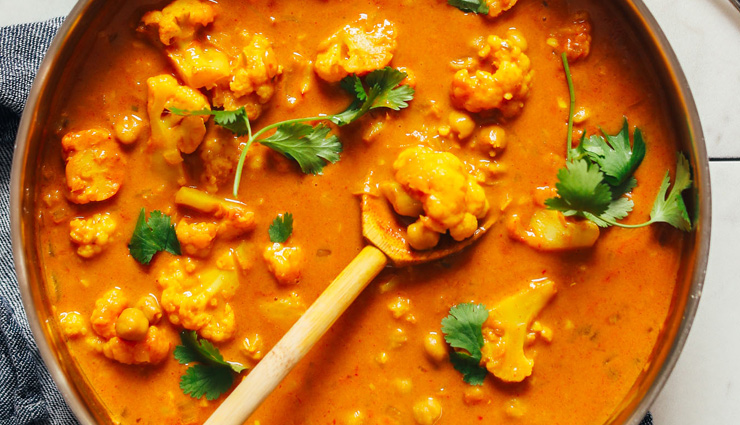cauliflower chickpea coconut curry,curry recipe,cauliflower recipe,chickpea recipe