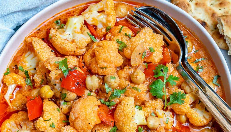 cauliflower chickpea curry,cauliflower recipe,chickpea recipe,curry recipe,main course recipe