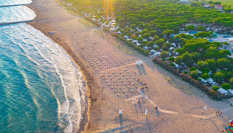 venice beaches,lido di venezia beach,caorle coastal town,bau beach di caorle dog-friendly,alberoni beach hidden gem,cavallino beach blue flag,ponente and levante beaches,coastal attractions near venice,beach vacation in venice,romantic retreat in venice,venetian coastline,italian seaside escapes,venice beach resorts,sandy beaches in venice,coastal relaxation in venice