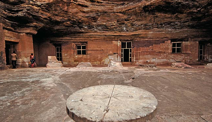 famous caves,famous caves in the world,ajanta and ellora,maharashtra,amarnath,jammu & kashmir,badami,karnataka,bagh caves,madhya pradesh,barabar caves,bihar,belum caves,kurnool,andhra pradesh