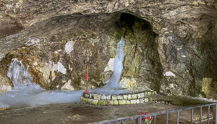 famous caves to visit in india,oldest caves,caves in india,badami caves,karnataka,ajanta and ellora,maharashtra,amarnath cave,jammu,and kashmir,bagh caves,madhya pradesh,belum caves,andhra pradesh,krem liat prah,meghalaya,jogimara caves,chhattisgarh,elephanta caves,maharashtra