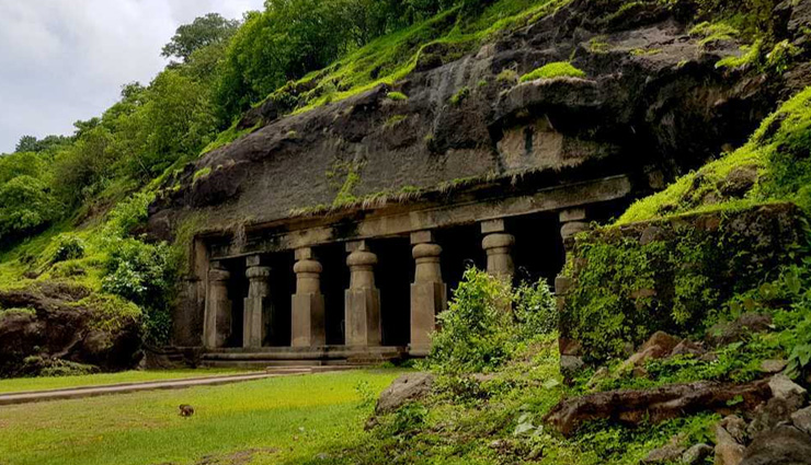 ajanta ellora caves,bagh caves,bhimbetka caves,udayagiri caves,elephanta caves,caves in india,places in india