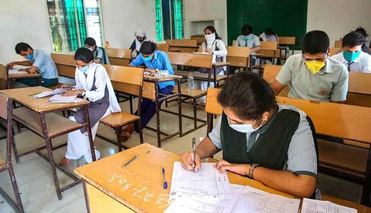 '2002 में गुजरात में मुस्लिम विरोधी हिंसा का अभूतपूर्व स्तर और प्रसार किस सरकार में हुआ?' CBSE ने 12वीं की परीक्षा में पूछे इस सवाल पर मांगी माफी, माना 'गलती' '2002 में गुजरात में मुस्लिम विरोधी हिंसा का अभूतपूर्व स्तर और प्रसार किस सरकार में हुआ?' CBSE ने 12वीं की परीक्षा में पूछे इस सवाल पर मांगी माफी, माना 'गलती'