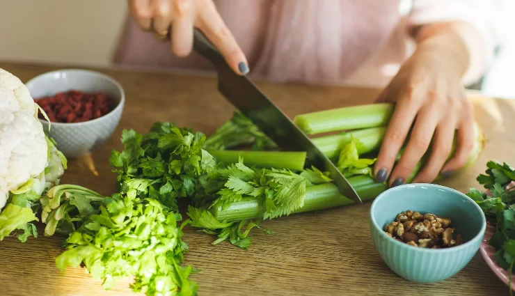 high blood pressure remedies,natural ways to lower blood pressure,blood pressure diet,plants for blood pressure,healthy lifestyle tips,hypertension control,foods for healthy blood pressure,herbal remedies for bp,lower bp naturally,lifestyle changes for hypertension