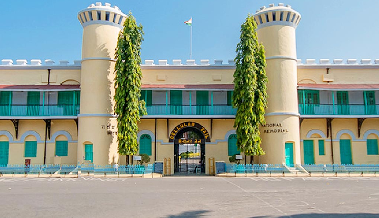 least explored heritage places in india,hidden heritage sites in india,offbeat historical sites in india,champaner-pavagadh archaeological park,toda huts ooty,unakoti tripura,bhimbetka rock shelters,maluti temples jharkhand,rani ki vav patan,majuli island assam,lothal gujarat,shekhawati rajasthan,cellular jail andaman