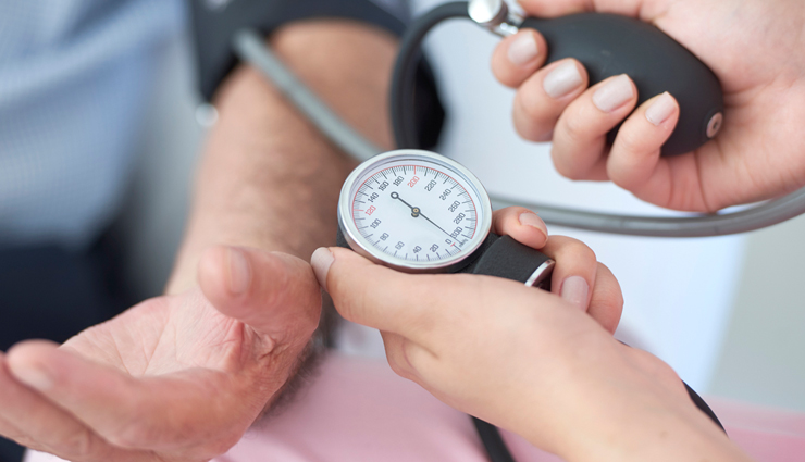 ceylon tea health risks,dangers of excessive tea consumption,harmful effects of too much ceylon tea,caffeine in ceylon tea,side effects of ceylon tea overdose,risks of drinking excessive tea,health hazards of overindulging in ceylon tea,excessive tea and its impact on health,tea-related health issues,ceylon tea consumption dangers