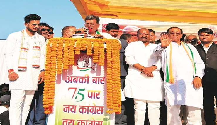 छत्तीसगढ़ चुनाव: कांग्रेस व भाजपा प्रत्याशियों ने दाखिल किए नामांकन, दोनों दलों ने किया शक्ति प्रदर्शन