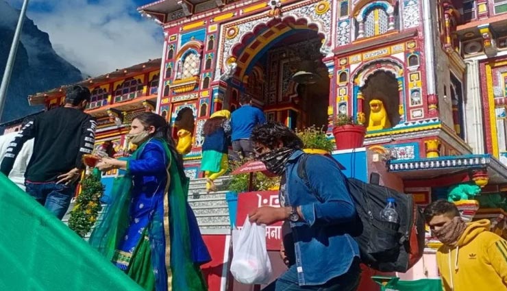 चारधाम यात्रा के लिए 6 अक्टूबर से फिर शुरू होगा पंजीकरण, एक आधार कार्ड पर 6 लोगों का रजिस्ट्रेशन