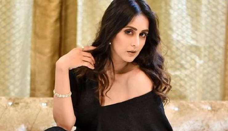 #MeToo पर इस एक्ट्रेस का चौकाने वाला बयान, कहा - कई और नाम सामने आने चाहिए थे लेकिन...