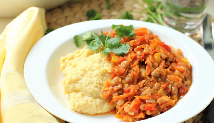 south african cuisine highlights,must-try dishes south africa,traditional south african food,authentic south african recipes,braai culture in south africa,bobotie recipe history,boerewors and pap tradition,chakalaka and pap pairing,potjiekos slow-cooked stew,south african dessert delights