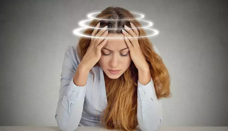 महिलाओं को चक्कर आने के पीछे हो सकते है ये 10 कारण, जानें और बरतें सावधानी