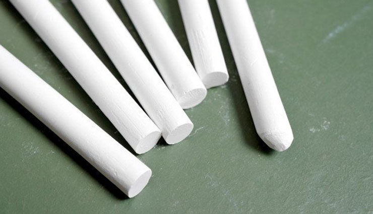 चॉक की मदद से यूँ मिनटों में पाए जिद्दी दाग-धब्बों से छुटकारा chalk uses,chalk remove stains,chalk remove spots,chalk removes odor,chalk,household tips,home decor