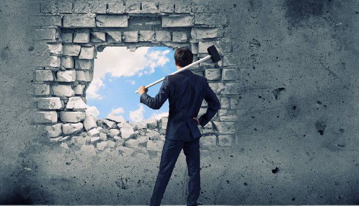 confidence hacks,boost self-assurance,overcome self-doubt,building confidence tips,enhance self-esteem,confidence-building strategies,techniques for self-confidence,gain inner strength,self-assurance advice,empowerment tips