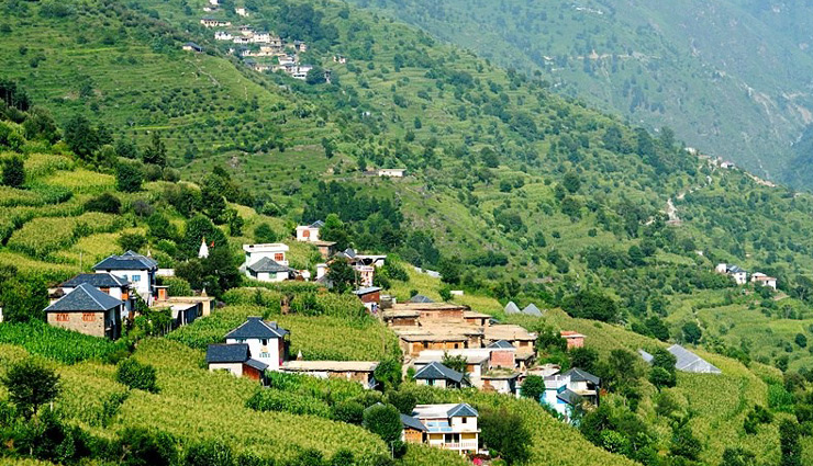 beautiful winter places himachal,winter destinations himachal pradesh,best places to visit in himachal in december,snow-covered places himachal,dharamshala winter travel,manali winter destinations,mcleodganj snow beauty,spiti valley winter trip,dalhousie winter getaway,chamba snow tourism,kasauli trekking trails,parashar lake hidden gem,kufri adventure activities,chail wildlife and serenity,winter holidays in himachal,offbeat winter spots himachal,himachal tourism winter guide,snowfall destinations in himachal,snow trekking himachal,himachal december travel guide