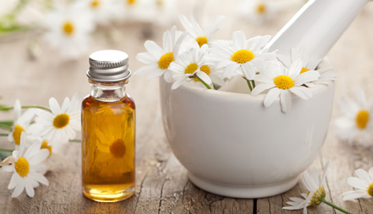 essential oils for healthy skin,benefits of essential oils,natural skincare remedies,essential oils for glowing skin,plant-based skincare solutions,anti-aging essential oils,acne-fighting oils