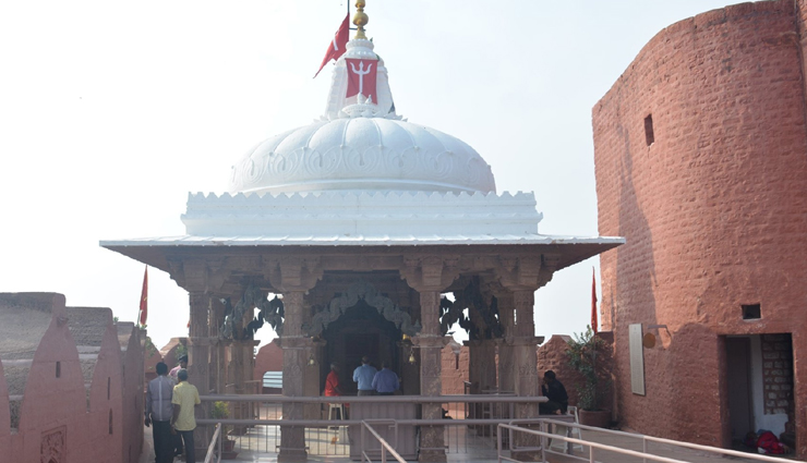 mehrangarh fort,jodhpur,rajasthan,rajput architecture,rajasthan heritage,historical forts in india,tourist attractions in jodhpur,rajasthan tourism,mehrangarh fort history,architectural marvels,palaces in mehrangarh fort,mehrangarh fort museum,panoramic views,cultural performances,blue city jodhpur,rajasthan travel guide,must-visit forts in rajasthan