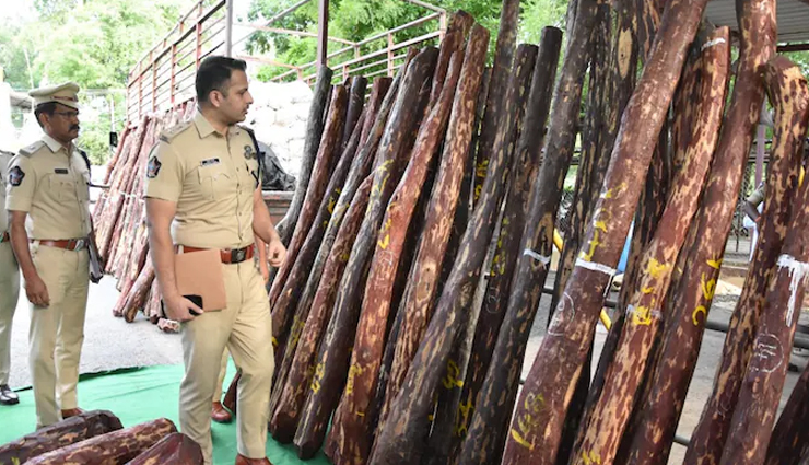 आंध्र प्रदेश में लाल चंदन की तस्करी, 4 आरोपी गिरफ्तार